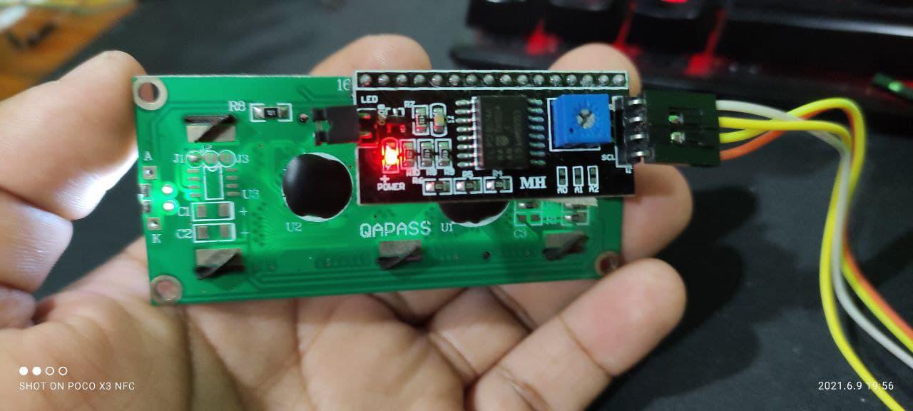 Conexión trasera I2C con LCD de 16 x 2