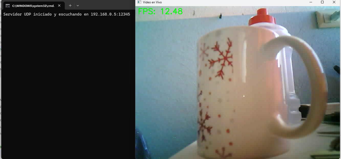Captura de pantalla mostrando recepción de video en tiempo real de la ESP32-CAM usando Python y UDP