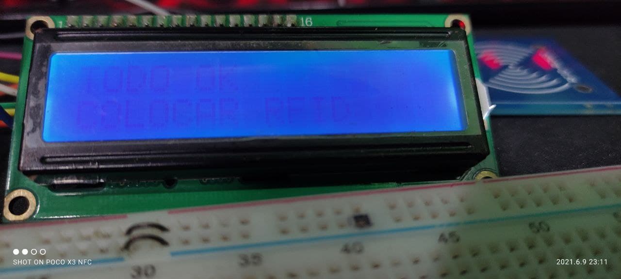 LCD preparada para leer RFID